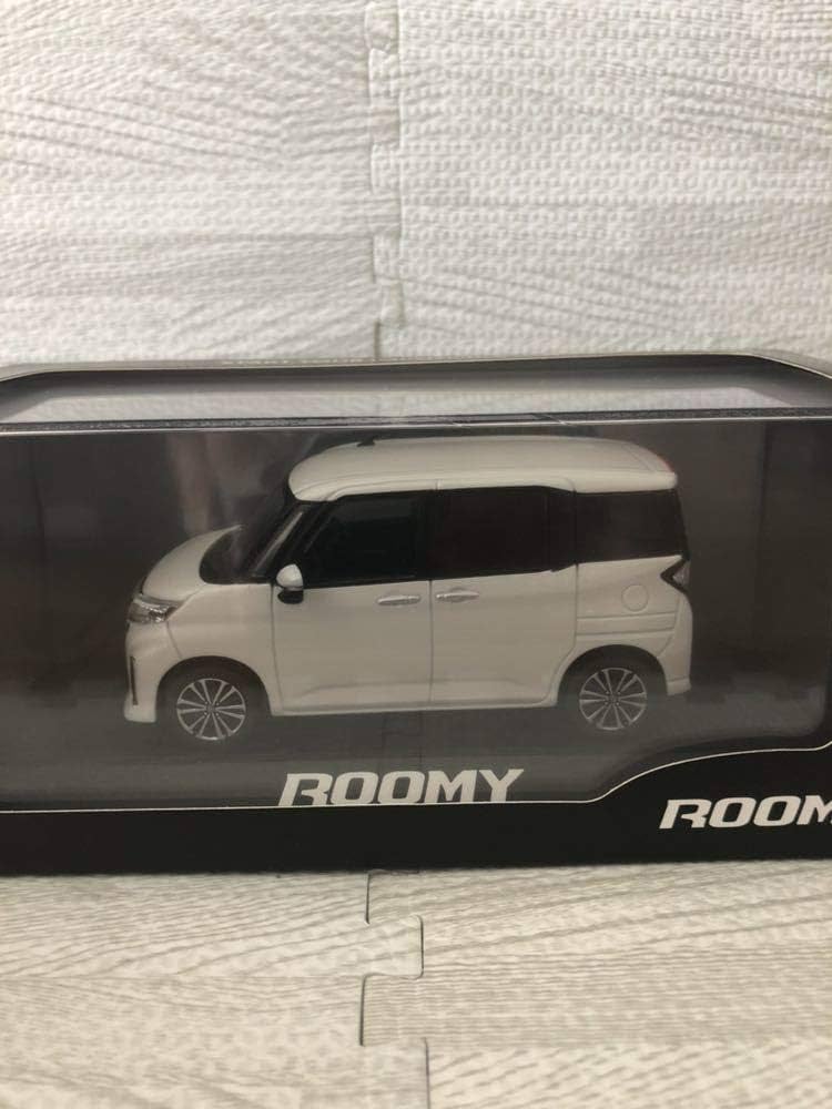Amazon | 1/30 トヨタ 新型ルーミー ROOMY 後期 カラーサンプル